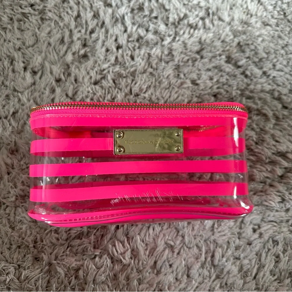 Victoria’s Secret travel pouch / beauty organizer